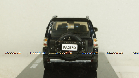 Mitsubishi Pajero 4, knight black, Vitesse 1:43