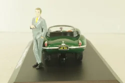 Jaguar XKSS 1957 with figuren Steve McQueen, green, McQueen Collection, 86434, Greenlight 1:43