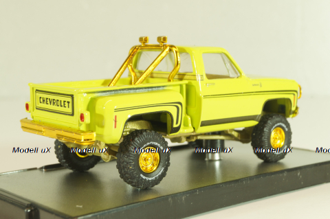 Chevrolet K10 Scottsdale 4x4 1976, light green, 32500cs, M2 1:64