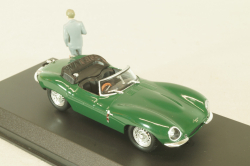 Jaguar XKSS 1957 with figuren Steve McQueen, green, McQueen Collection, 86434, Greenlight 1:43