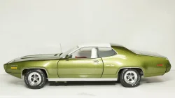 Porsche Taycan Turbo S, white, Burago 1:24