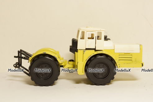 К-701 Кировец желтый, з-д Двигатель 1:43
