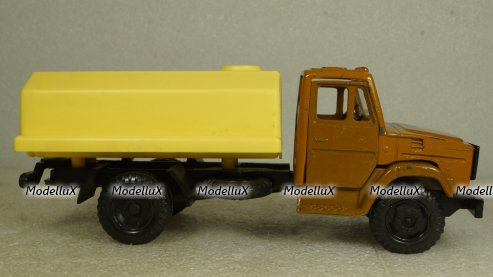 Зил-4331, коричневый/желтый, з-д Вега 1:43 