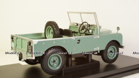 Land Rover series I 1957 light green (without canopy), MCG18180, MCG 1:18