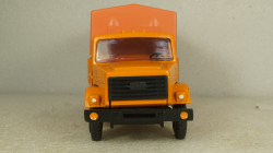 Зил-4331, оранжевый, з-д Вега 1:43