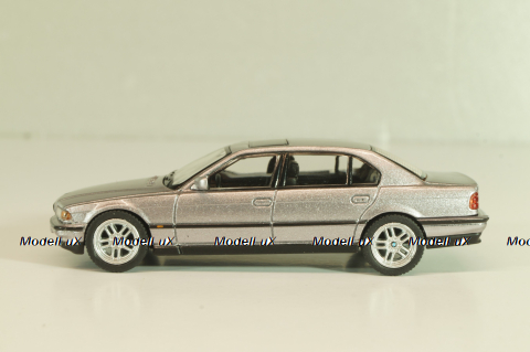 BMW 750iL (E38) 1994, silver metallic, 00792-CH, MiniGT 1:64
