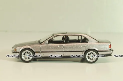BMW 750iL (E38) 1994, silver metallic, 00792-CH, MiniGT 1:64