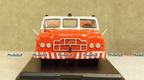 Land Rover Series II 109 Station Wagon 1958 Grey, CLC436, IXO 1:43