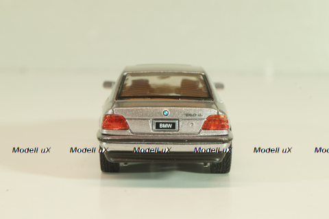 BMW 750iL (E38) 1994, silver metallic, 00792-CH, MiniGT 1:64