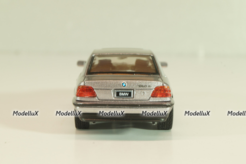 BMW 750iL (E38) 1994, silver metallic, 00792-CH, MiniGT 1:64