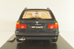 BMW 520i Serie (E39) Touring darkgreen-metallic, T9-1800391, Triple 9 1:18
