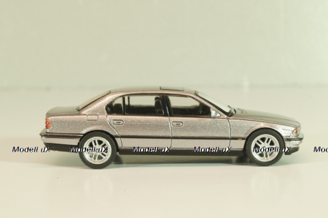 BMW 750iL (E38) 1994, silver metallic, 00792-CH, MiniGT 1:64