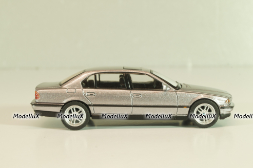 BMW 750iL (E38) 1994, silver metallic, 00792-CH, MiniGT 1:64
