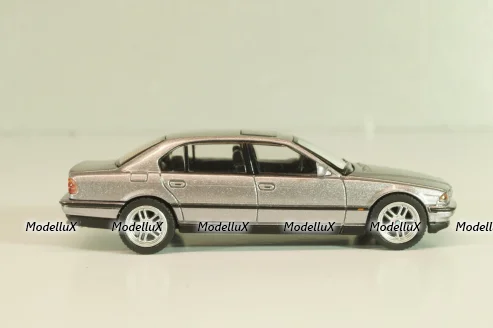 BMW 750iL (E38) 1994, silver metallic, 00792-CH, MiniGT 1:64