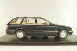 BMW 520i Serie (E39) Touring darkgreen-metallic, T9-1800391, Triple 9 1:18