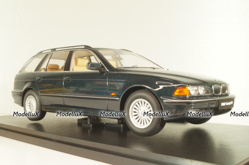 BMW 520i Serie (E39) Touring darkgreen-metallic, T9-1800391, Triple 9 1:18