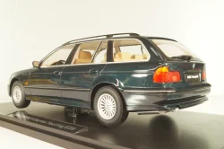 BMW 520i Serie (E39) Touring darkgreen-metallic, T9-1800391, Triple 9 1:18