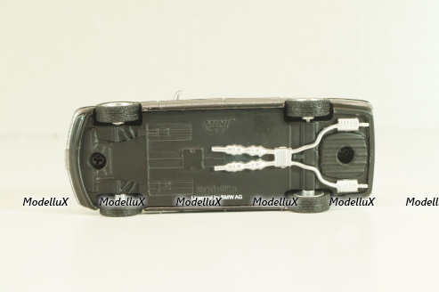 BMW 750iL (E38) 1994, silver metallic, 00792-CH, MiniGT 1:64