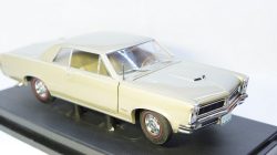 Pontiac GTO 1965 Capri, SunStar 1:18