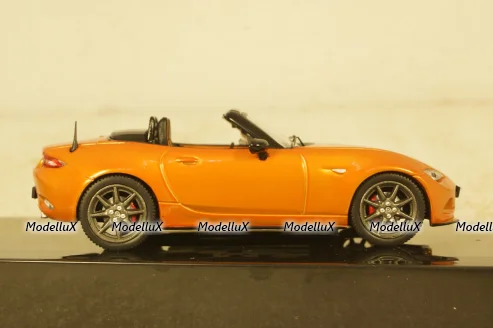 Mazda MX-5 Roadster 2019 orange, CLC409N , IXO 1:43