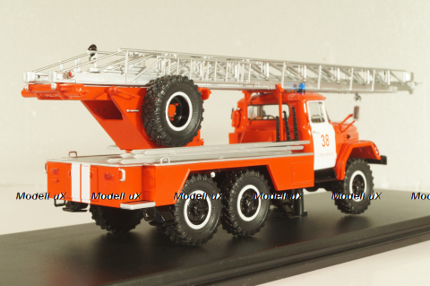 АЛ-30 автолестница на шасси Зил-131, SSM1638, SSM 1:43