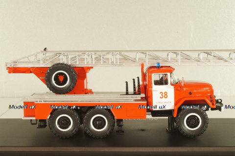 АЛ-30 автолестница на шасси Зил-131, SSM1638, SSM 1:43