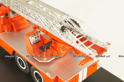 АЛ-30 автолестница на шасси Зил-131, SSM1638, SSM 1:43