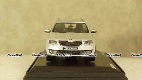 Skoda Forman 1990 red, CLC446, IXO 1:43