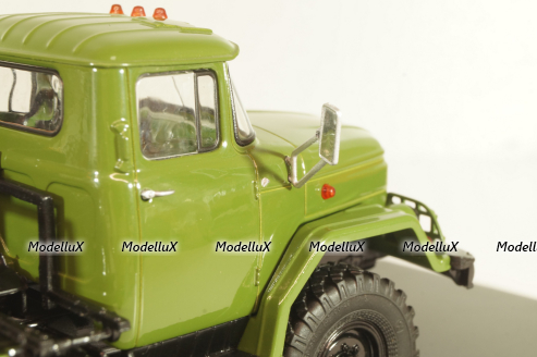 Зил-131НВ седельный тягач, зеленый, SSM1088, SSM 1:43 Уценка!
