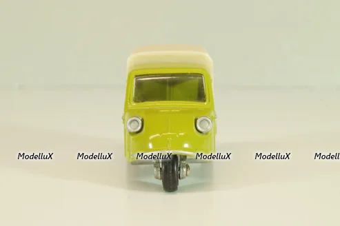 Daihatsu Midget MP5 pick up 1962, green, Tomica 1:50 