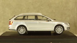 Skoda Forman 1990 red, CLC446, IXO 1:43