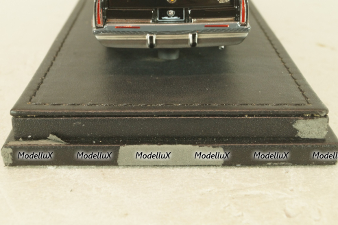 Cadillac Fleetwood 1993, black, VAV 1:43 Уценка!