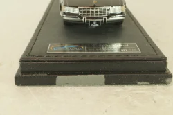 Cadillac Fleetwood 1993, black, VAV 1:43 Уценка!