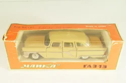 Газ-13 Чайка, бежевый, Тантал/Радон 1:43