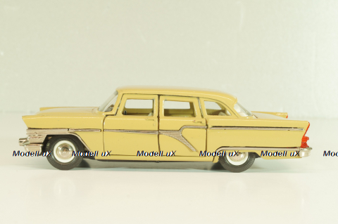 Газ-13 Чайка, бежевый, Тантал/Радон 1:43