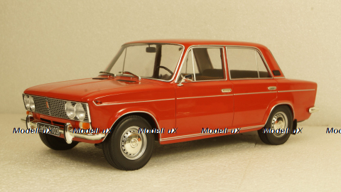 ВАЗ 2103 Жигули LADA 1972, T9-1800260, Triple9 1:18