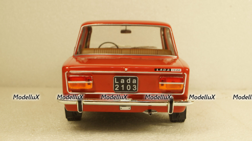 ВАЗ 2103 Жигули LADA 1972, T9-1800260, Triple9 1:18