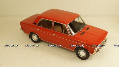 ВАЗ 2103 Жигули LADA 1972, T9-1800260, Triple9 1:18