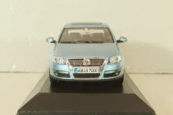 Volkswagen Passat(B6)  2005, light blue, 3C0099300Y7R, Minichamps 1:43