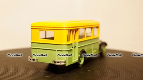 ВАЗ 2103 Жигули LADA 1972, T9-1800262, Triple9 1:18