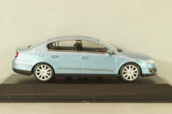 Volkswagen Passat(B6)  2005, light blue, 3C0099300Y7R, Minichamps 1:43