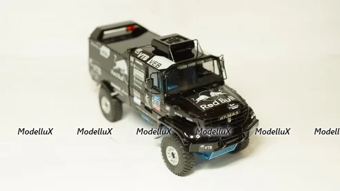 ВАЗ 2103 Жигули LADA 1972, T9-1800262, Triple9 1:18