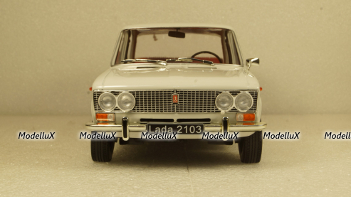 ВАЗ 2103 Жигули LADA 1972, T9-1800263, Triple9 1:18