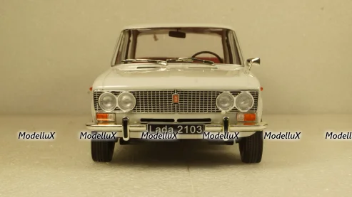 ВАЗ 2103 Жигули LADA 1972, T9-1800263, Triple9 1:18