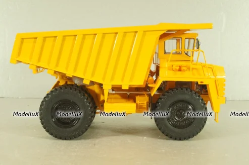 БелАЗ-7547 карьерный самосвал, оранжевый, 102774, ДМ Белаз 1:43