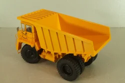 БелАЗ-7547 карьерный самосвал, оранжевый, 102774, ДМ Белаз 1:43