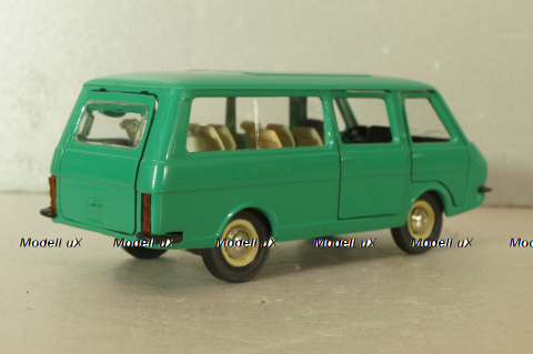 Раф-2203 Латвия А18, зеленый,Тантал/Радон 1:43