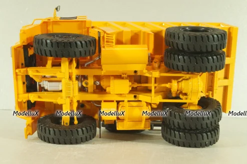 БелАЗ-7547 карьерный самосвал, оранжевый, 102774, ДМ Белаз 1:43