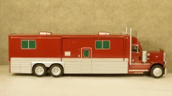 Peterbilt Кэмпер трехосный, Киммерия 1:43
