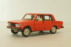 Ваз-2105 А39 Жигули, красный, Тантал/Радон 1:43